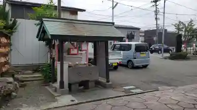三皇熊野神社里宮の手水舎