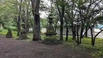 稲荷神社の庭園