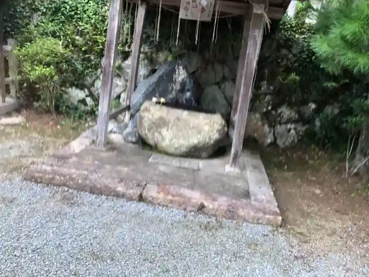 川内多々奴比神社の手水舎