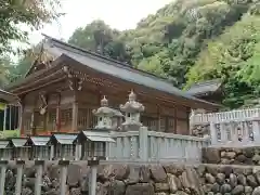 伊波乃西神社の本殿