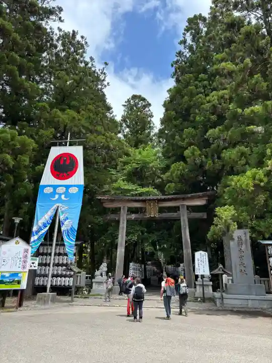 熊野本宮大社の{uncategorized: "未分類", other: "その他", undefined: "問題あり", building: "その他建物", grave: "お墓", sacred_gate: "鳥居", guardian: "狛犬", statue: "像", buddha: "仏像", history: "歴史", nature: "自然", garden: "庭園", animal: "動物", pagoda: "塔", temizu: "手水舎", mountain_gate: "山門・神門", sanctuary: "本殿・本堂", subordinate: "末社・摂社", art: "芸術", scenery: "景色", jizo: "地蔵", ema: "絵馬", goshuin: "御朱印", omikuji: "おみくじ", items: "授与品その他", amulet: "お守り", goshuincho: "御朱印帳", eats: "食事", festival: "お祭り", votive_dance: "神楽", shichigosan: "七五三参", wedding: "結婚式", experience: "体験その他", initially: "初詣", around: "周辺", anti_infection: "感染症対策"}