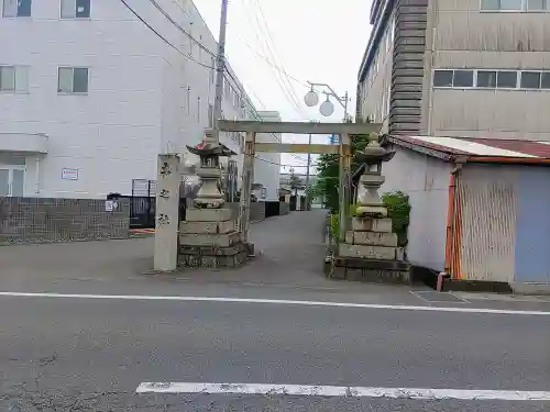 土之社の鳥居