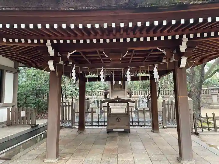 楠本稲荷神社(湊川神社末社)の本殿・本堂