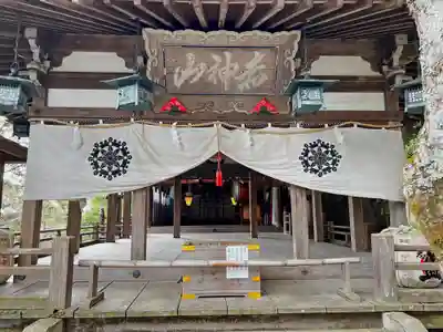 阿賀神社の本殿・本堂