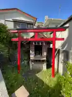 藤森稲荷神社の{uncategorized: "未分類", other: "その他", undefined: "問題あり", building: "その他建物", grave: "お墓", sacred_gate: "鳥居", guardian: "狛犬", statue: "像", buddha: "仏像", history: "歴史", nature: "自然", garden: "庭園", animal: "動物", pagoda: "塔", temizu: "手水舎", mountain_gate: "山門・神門", sanctuary: "本殿・本堂", subordinate: "末社・摂社", art: "芸術", scenery: "景色", jizo: "地蔵", ema: "絵馬", goshuin: "御朱印", omikuji: "おみくじ", items: "授与品その他", amulet: "お守り", goshuincho: "御朱印帳", eats: "食事", festival: "お祭り", votive_dance: "神楽", shichigosan: "七五三参", wedding: "結婚式", experience: "体験その他", initially: "初詣", around: "周辺", anti_infection: "感染症対策"}