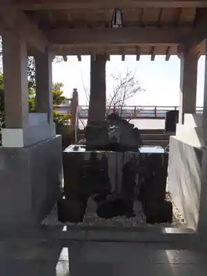 多摩川浅間神社の手水舎