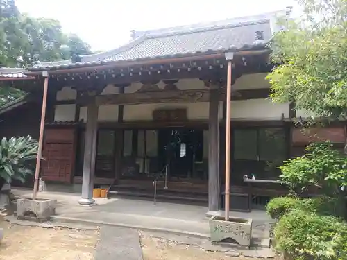 薬善寺の本殿・本堂
