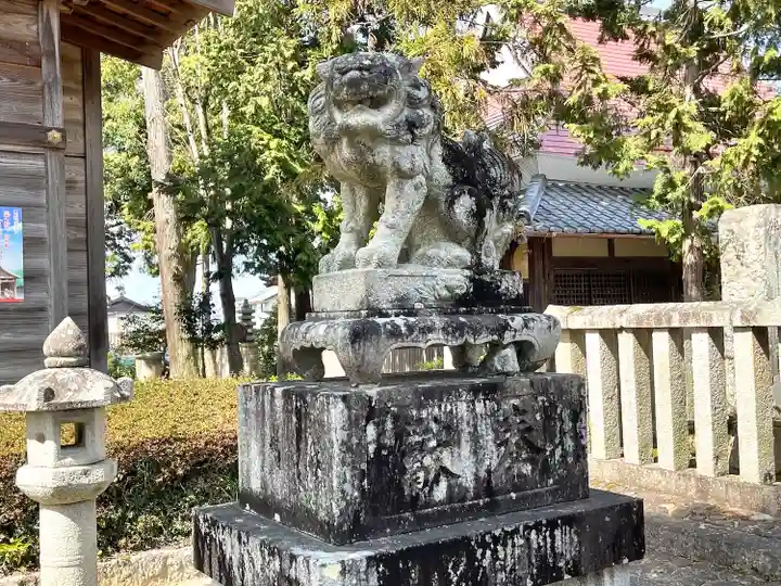 山部神社の狛犬