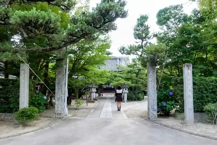 海蔵寺の山門