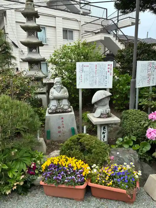 正法院の{uncategorized: "未分類", other: "その他", undefined: "問題あり", building: "その他建物", grave: "お墓", sacred_gate: "鳥居", guardian: "狛犬", statue: "像", buddha: "仏像", history: "歴史", nature: "自然", garden: "庭園", animal: "動物", pagoda: "塔", temizu: "手水舎", mountain_gate: "山門・神門", sanctuary: "本殿・本堂", subordinate: "末社・摂社", art: "芸術", scenery: "景色", jizo: "地蔵", ema: "絵馬", goshuin: "御朱印", omikuji: "おみくじ", items: "授与品その他", amulet: "お守り", goshuincho: "御朱印帳", eats: "食事", festival: "お祭り", votive_dance: "神楽", shichigosan: "七五三参", wedding: "結婚式", experience: "体験その他", initially: "初詣", around: "周辺", anti_infection: "感染症対策"}