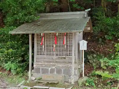 湯泉神社の末社・摂社