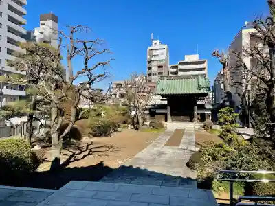 蓮慶寺の{uncategorized: "未分類", other: "その他", undefined: "問題あり", building: "その他建物", grave: "お墓", sacred_gate: "鳥居", guardian: "狛犬", statue: "像", buddha: "仏像", history: "歴史", nature: "自然", garden: "庭園", animal: "動物", pagoda: "塔", temizu: "手水舎", mountain_gate: "山門・神門", sanctuary: "本殿・本堂", subordinate: "末社・摂社", art: "芸術", scenery: "景色", jizo: "地蔵", ema: "絵馬", goshuin: "御朱印", omikuji: "おみくじ", items: "授与品その他", amulet: "お守り", goshuincho: "御朱印帳", eats: "食事", festival: "お祭り", votive_dance: "神楽", shichigosan: "七五三参", wedding: "結婚式", experience: "体験その他", initially: "初詣", around: "周辺", anti_infection: "感染症対策"}