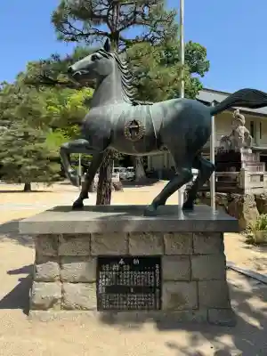 藤森神社の{uncategorized: "未分類", other: "その他", undefined: "問題あり", building: "その他建物", grave: "お墓", sacred_gate: "鳥居", guardian: "狛犬", statue: "像", buddha: "仏像", history: "歴史", nature: "自然", garden: "庭園", animal: "動物", pagoda: "塔", temizu: "手水舎", mountain_gate: "山門・神門", sanctuary: "本殿・本堂", subordinate: "末社・摂社", art: "芸術", scenery: "景色", jizo: "地蔵", ema: "絵馬", goshuin: "御朱印", omikuji: "おみくじ", items: "授与品その他", amulet: "お守り", goshuincho: "御朱印帳", eats: "食事", festival: "お祭り", votive_dance: "神楽", shichigosan: "七五三参", wedding: "結婚式", experience: "体験その他", initially: "初詣", around: "周辺", anti_infection: "感染症対策"}