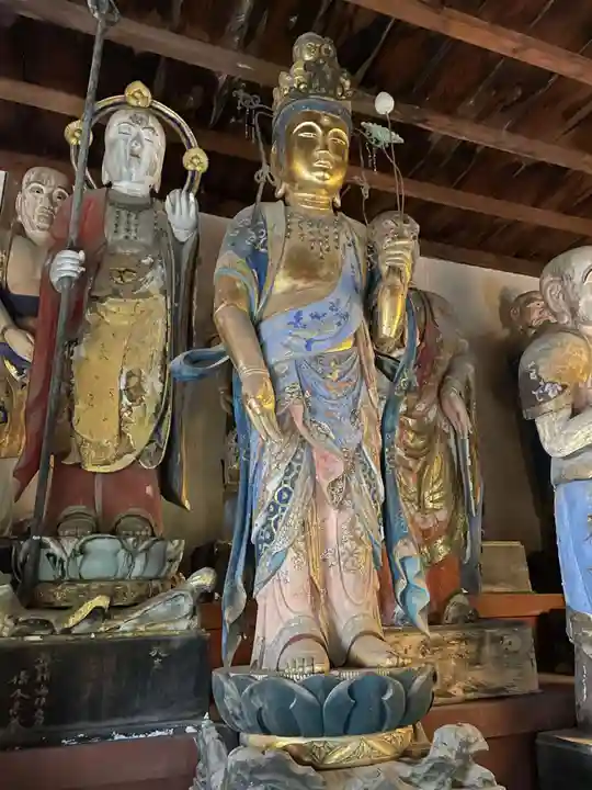 地蔵寺奥の院 五百羅漢堂(徳島県)