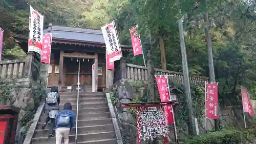 涌釜神社の山門・神門