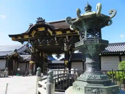 本願寺(西本願寺)の山門・神門