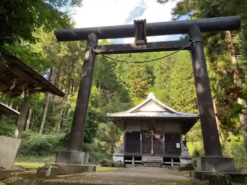 宝蓮寺の鳥居