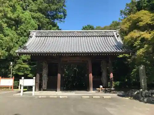根香寺の山門・神門
