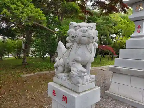 湯倉神社の狛犬