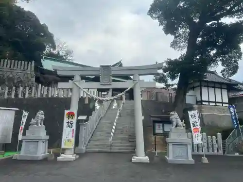 草津八幡宮の{uncategorized: "未分類", other: "その他", undefined: "問題あり", building: "その他建物", grave: "お墓", sacred_gate: "鳥居", guardian: "狛犬", statue: "像", buddha: "仏像", history: "歴史", nature: "自然", garden: "庭園", animal: "動物", pagoda: "塔", temizu: "手水舎", mountain_gate: "山門・神門", sanctuary: "本殿・本堂", subordinate: "末社・摂社", art: "芸術", scenery: "景色", jizo: "地蔵", ema: "絵馬", goshuin: "御朱印", omikuji: "おみくじ", items: "授与品その他", amulet: "お守り", goshuincho: "御朱印帳", eats: "食事", festival: "お祭り", votive_dance: "神楽", shichigosan: "七五三参", wedding: "結婚式", experience: "体験その他", initially: "初詣", around: "周辺", anti_infection: "感染症対策"}
