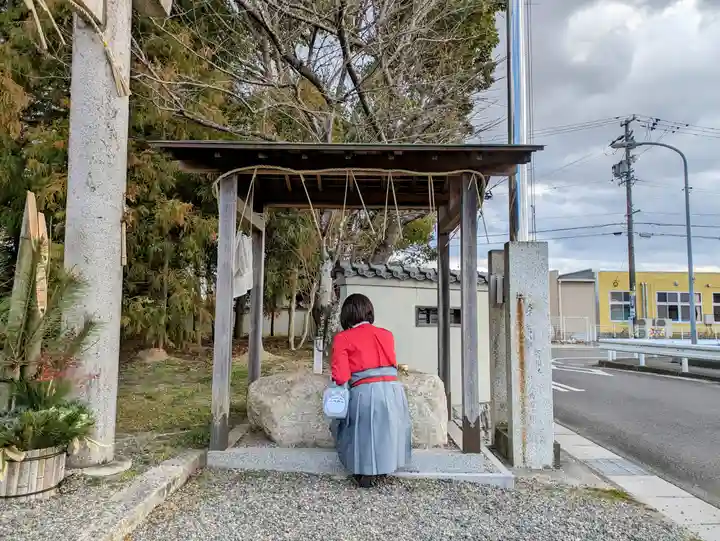 高角神田天白神社の手水舎