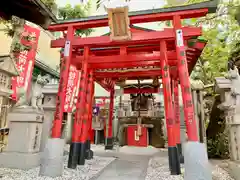 新世界稲荷神社の鳥居