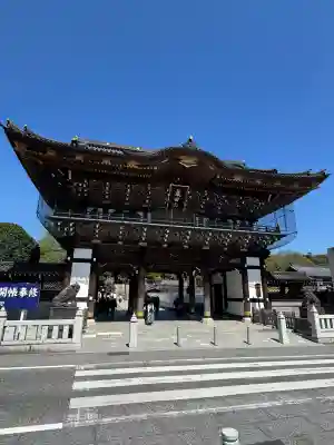成田山新勝寺の{uncategorized: "未分類", other: "その他", undefined: "問題あり", building: "その他建物", grave: "お墓", sacred_gate: "鳥居", guardian: "狛犬", statue: "像", buddha: "仏像", history: "歴史", nature: "自然", garden: "庭園", animal: "動物", pagoda: "塔", temizu: "手水舎", mountain_gate: "山門・神門", sanctuary: "本殿・本堂", subordinate: "末社・摂社", art: "芸術", scenery: "景色", jizo: "地蔵", ema: "絵馬", goshuin: "御朱印", omikuji: "おみくじ", items: "授与品その他", amulet: "お守り", goshuincho: "御朱印帳", eats: "食事", festival: "お祭り", votive_dance: "神楽", shichigosan: "七五三参", wedding: "結婚式", experience: "体験その他", initially: "初詣", around: "周辺", anti_infection: "感染症対策"}