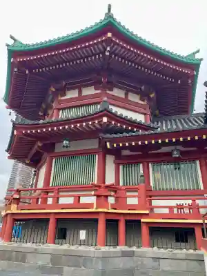 寛永寺不忍池弁天堂の{uncategorized: "未分類", other: "その他", undefined: "問題あり", building: "その他建物", grave: "お墓", sacred_gate: "鳥居", guardian: "狛犬", statue: "像", buddha: "仏像", history: "歴史", nature: "自然", garden: "庭園", animal: "動物", pagoda: "塔", temizu: "手水舎", mountain_gate: "山門・神門", sanctuary: "本殿・本堂", subordinate: "末社・摂社", art: "芸術", scenery: "景色", jizo: "地蔵", ema: "絵馬", goshuin: "御朱印", omikuji: "おみくじ", items: "授与品その他", amulet: "お守り", goshuincho: "御朱印帳", eats: "食事", festival: "お祭り", votive_dance: "神楽", shichigosan: "七五三参", wedding: "結婚式", experience: "体験その他", initially: "初詣", around: "周辺", anti_infection: "感染症対策"}