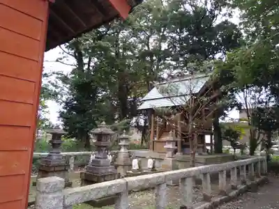仲瀨杓子稲荷神社の末社・摂社