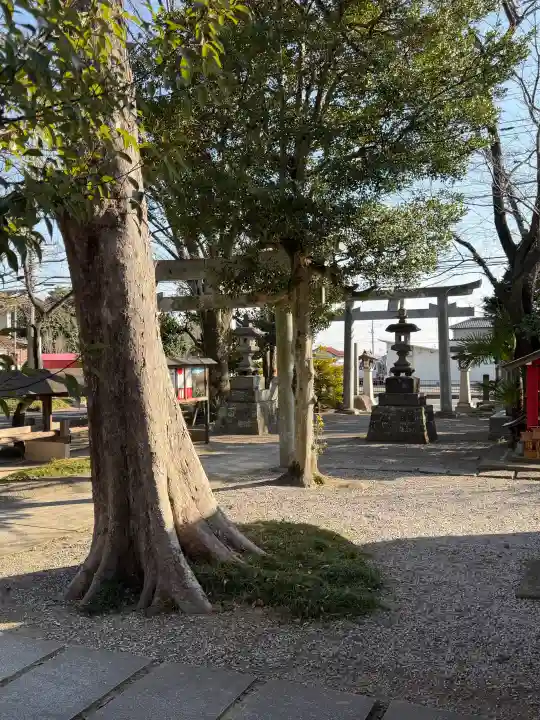 古宮神社の{uncategorized: "未分類", other: "その他", undefined: "問題あり", building: "その他建物", grave: "お墓", sacred_gate: "鳥居", guardian: "狛犬", statue: "像", buddha: "仏像", history: "歴史", nature: "自然", garden: "庭園", animal: "動物", pagoda: "塔", temizu: "手水舎", mountain_gate: "山門・神門", sanctuary: "本殿・本堂", subordinate: "末社・摂社", art: "芸術", scenery: "景色", jizo: "地蔵", ema: "絵馬", goshuin: "御朱印", omikuji: "おみくじ", items: "授与品その他", amulet: "お守り", goshuincho: "御朱印帳", eats: "食事", festival: "お祭り", votive_dance: "神楽", shichigosan: "七五三参", wedding: "結婚式", experience: "体験その他", initially: "初詣", around: "周辺", anti_infection: "感染症対策"}