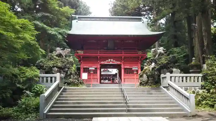 富士山東口本宮 冨士浅間神社の山門・神門