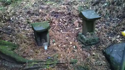 日月神社の末社