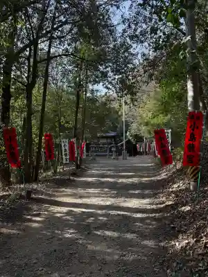 小島龍宮社の{uncategorized: "未分類", other: "その他", undefined: "問題あり", building: "その他建物", grave: "お墓", sacred_gate: "鳥居", guardian: "狛犬", statue: "像", buddha: "仏像", history: "歴史", nature: "自然", garden: "庭園", animal: "動物", pagoda: "塔", temizu: "手水舎", mountain_gate: "山門・神門", sanctuary: "本殿・本堂", subordinate: "末社・摂社", art: "芸術", scenery: "景色", jizo: "地蔵", ema: "絵馬", goshuin: "御朱印", omikuji: "おみくじ", items: "授与品その他", amulet: "お守り", goshuincho: "御朱印帳", eats: "食事", festival: "お祭り", votive_dance: "神楽", shichigosan: "七五三参", wedding: "結婚式", experience: "体験その他", initially: "初詣", around: "周辺", anti_infection: "感染症対策"}