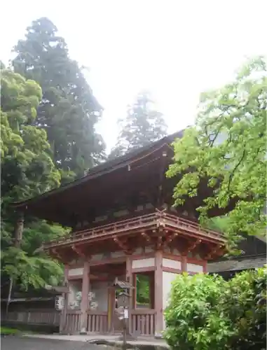 日吉大社の山門