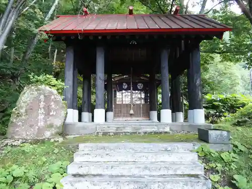 大雪山層雲峡神社の本殿