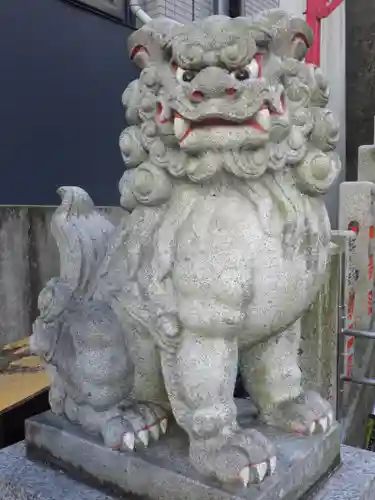 三田春日神社の狛犬