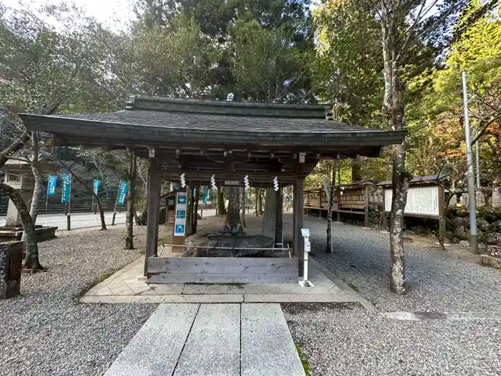 丹生川上神社(中社)(奈良県)