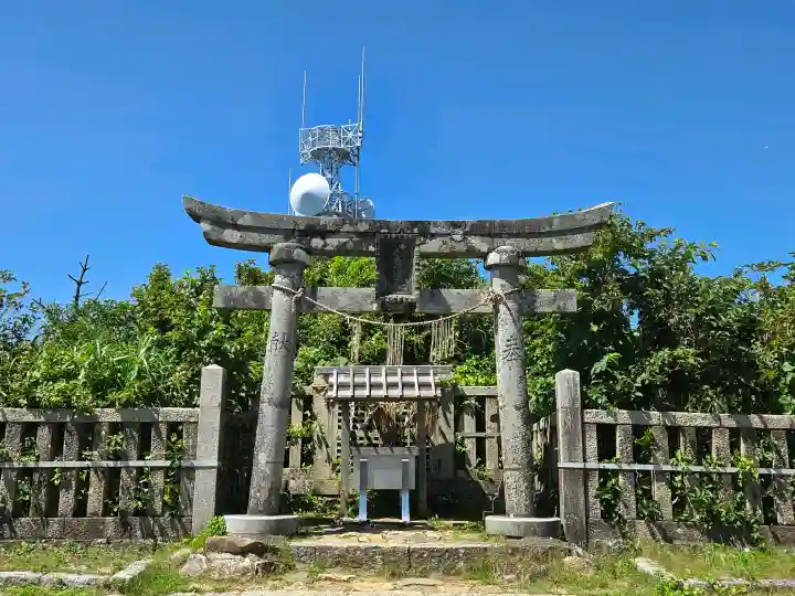 彌彦神社奥宮(御神廟)(新潟県)