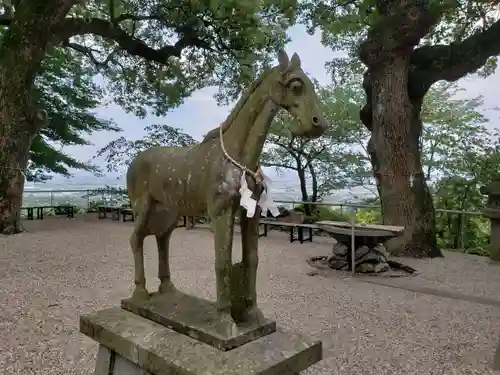 男女神社の狛犬