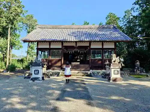 神明神社（富加町）の本殿