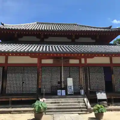 西大寺の本殿・本堂