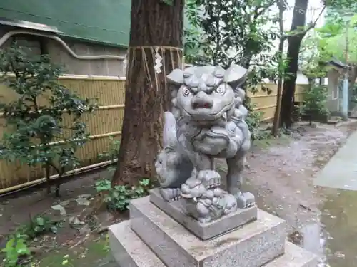 銀杏岡八幡神社の狛犬