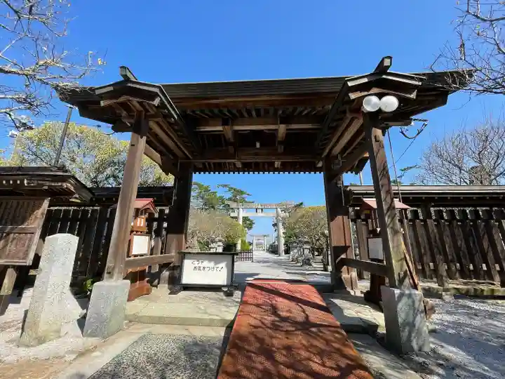 綱敷天満宮の山門・神門