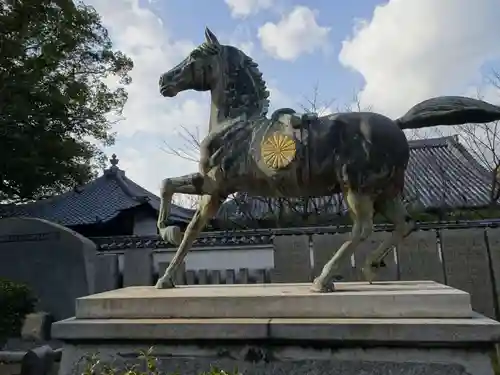 白峰宮の狛犬