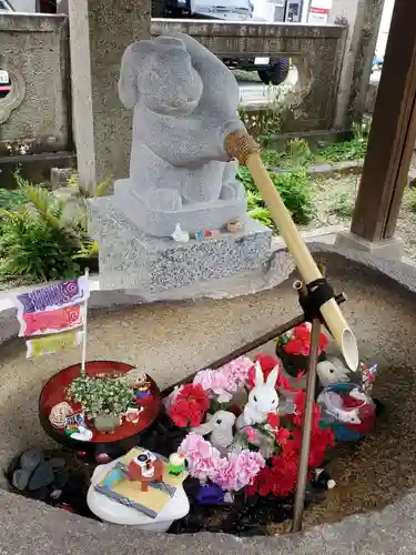 三輪神社の手水舎
