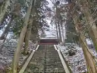 比叡山延暦寺の{uncategorized: "未分類", other: "その他", undefined: "問題あり", building: "その他建物", grave: "お墓", sacred_gate: "鳥居", guardian: "狛犬", statue: "像", buddha: "仏像", history: "歴史", nature: "自然", garden: "庭園", animal: "動物", pagoda: "塔", temizu: "手水舎", mountain_gate: "山門・神門", sanctuary: "本殿・本堂", subordinate: "末社・摂社", art: "芸術", scenery: "景色", jizo: "地蔵", ema: "絵馬", goshuin: "御朱印", omikuji: "おみくじ", items: "授与品その他", amulet: "お守り", goshuincho: "御朱印帳", eats: "食事", festival: "お祭り", votive_dance: "神楽", shichigosan: "七五三参", wedding: "結婚式", experience: "体験その他", initially: "初詣", around: "周辺", anti_infection: "感染症対策"}