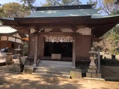 豊浜八幡神社の山門