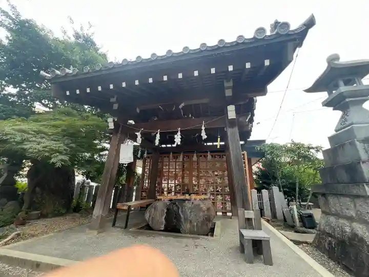 御嶽神社茅萱宮の手水舎