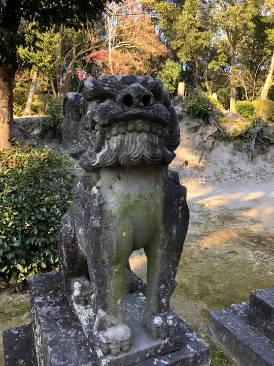 白石神社の狛犬