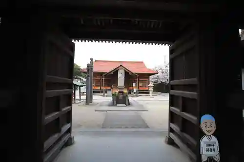 観音寺の山門・神門